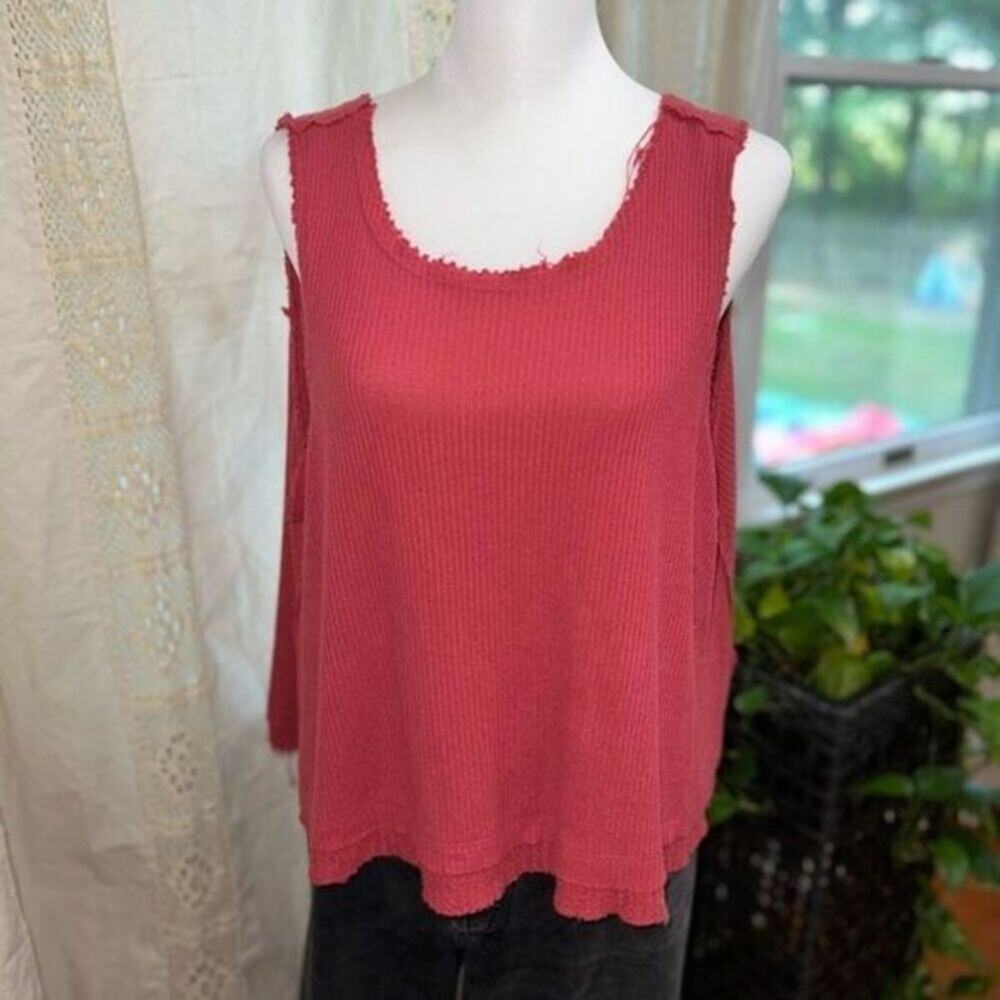 Oversized Distressed Tank Top - Free People Shirt -‎ Vintage Tops - Size Medium